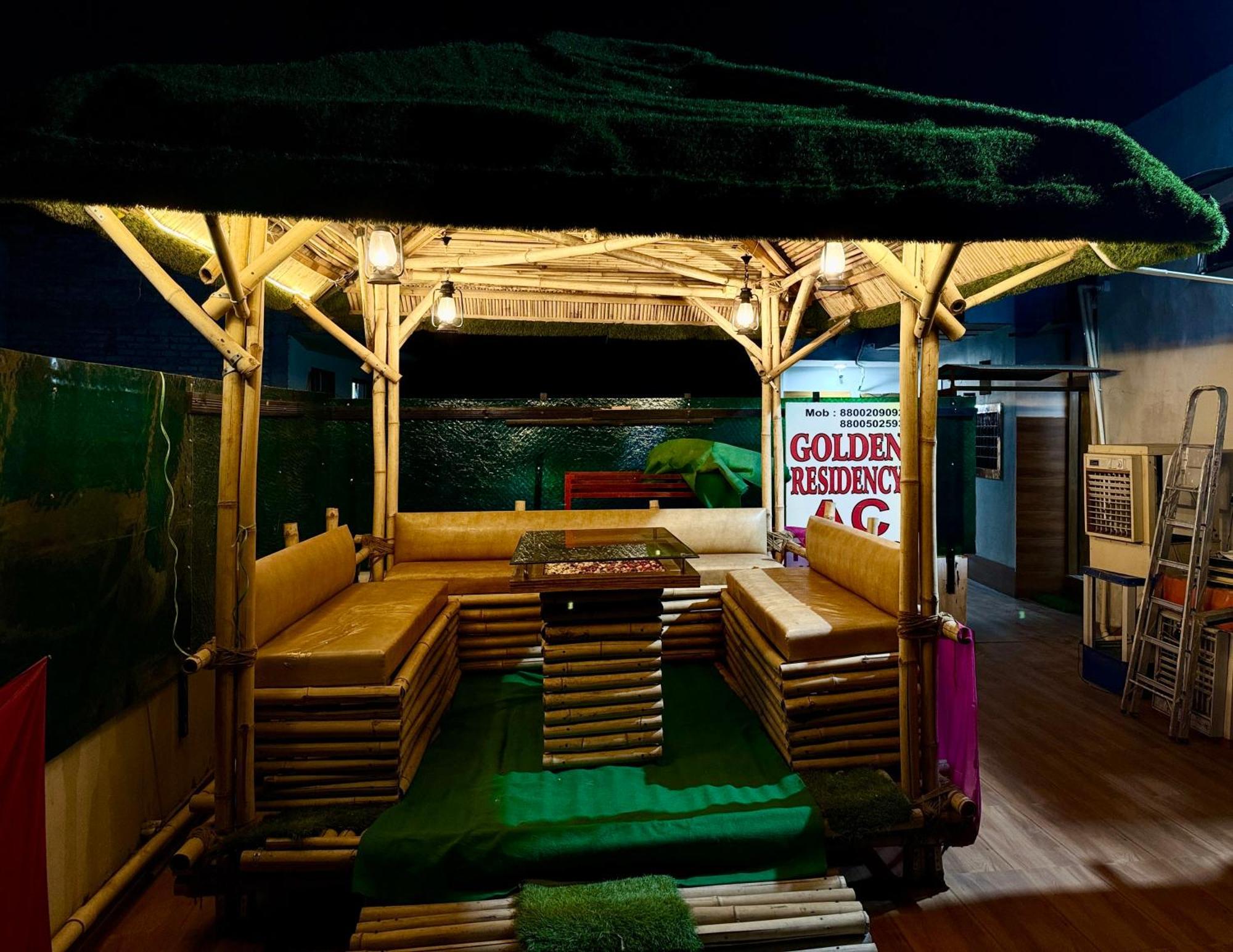 ホテル Golden Residency ニューデリー エクステリア 写真
